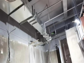 專業(yè)打造潔凈高效廚房 從油煙凈化到通風(fēng)系統(tǒng)的全面解決方案